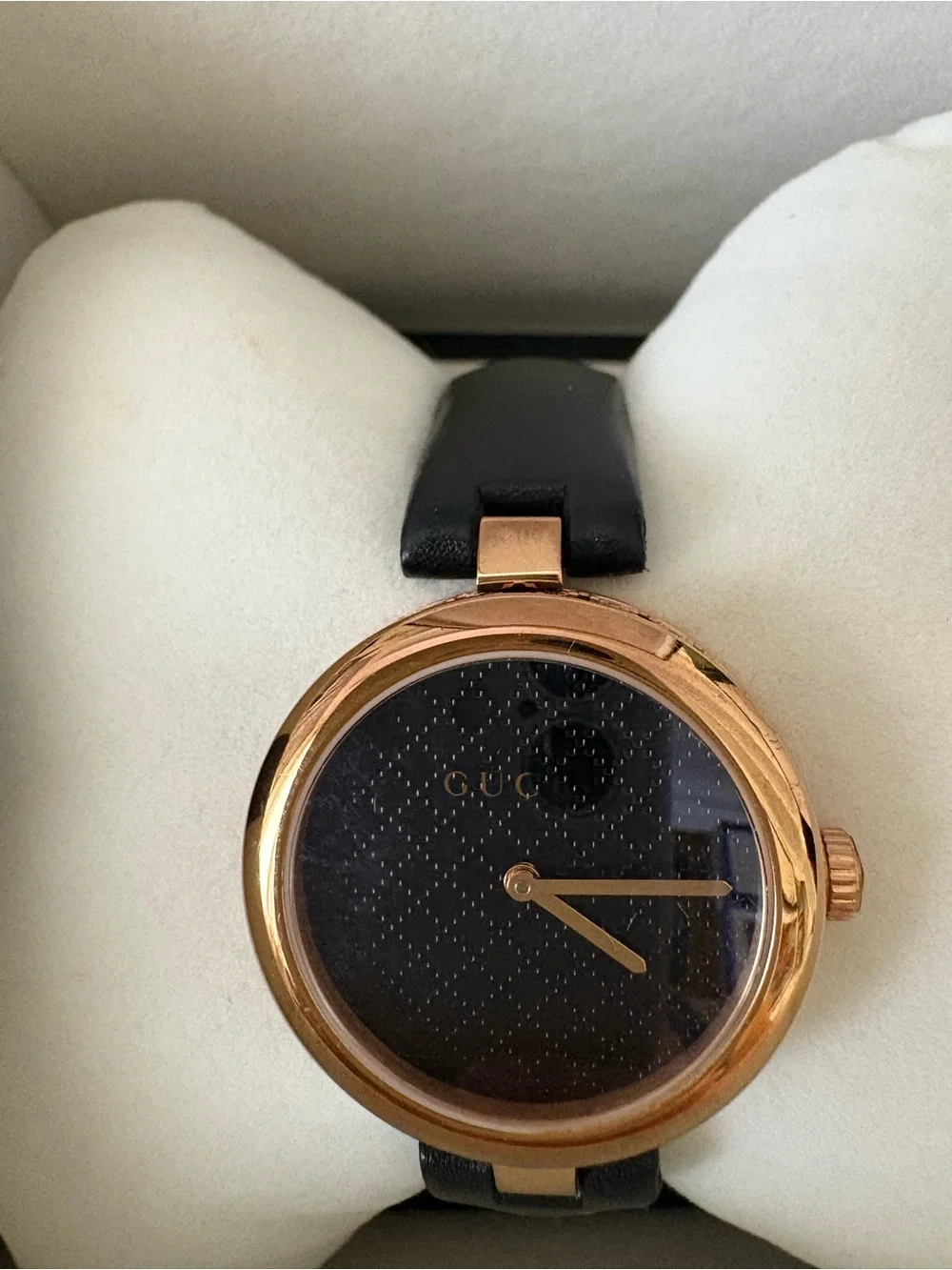 The Gucci Diamantissima Swiss-made women's dress watch